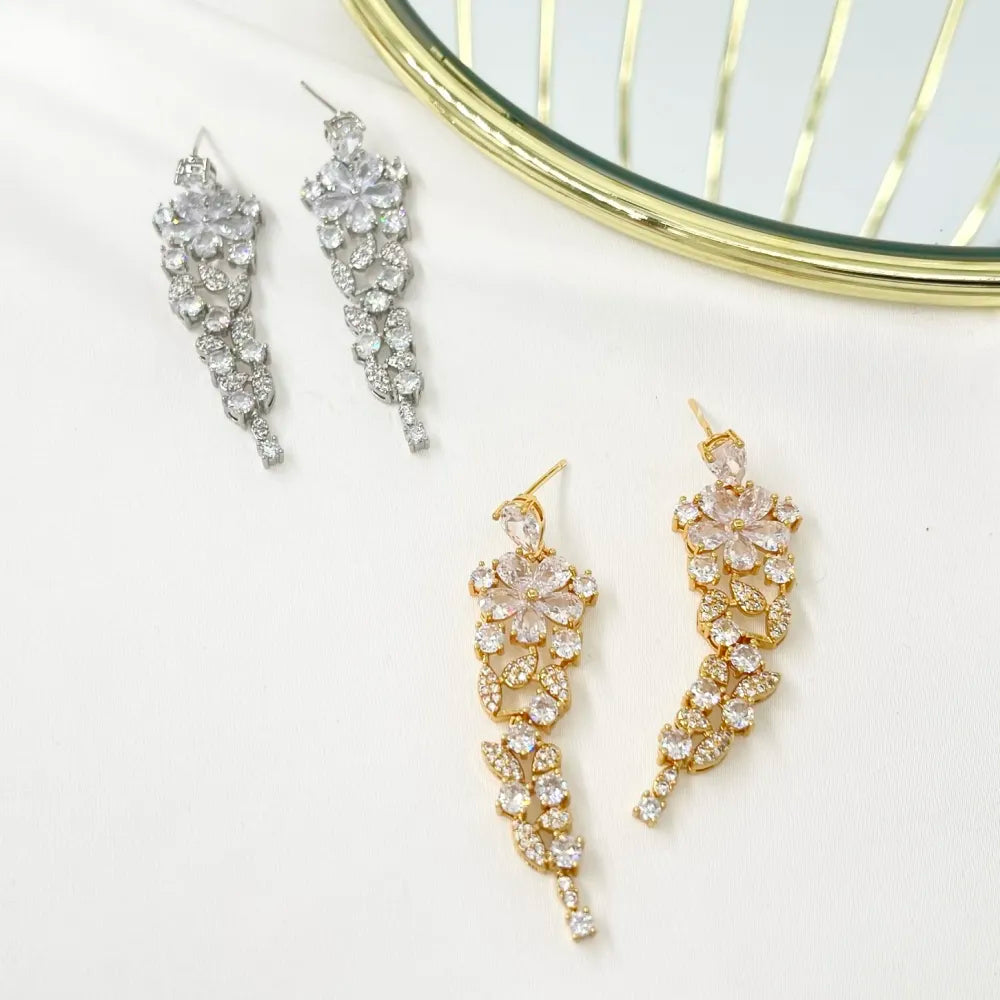 OMZ-103-AA2727E Fiore-Orecchini in Ottone e Zirconia