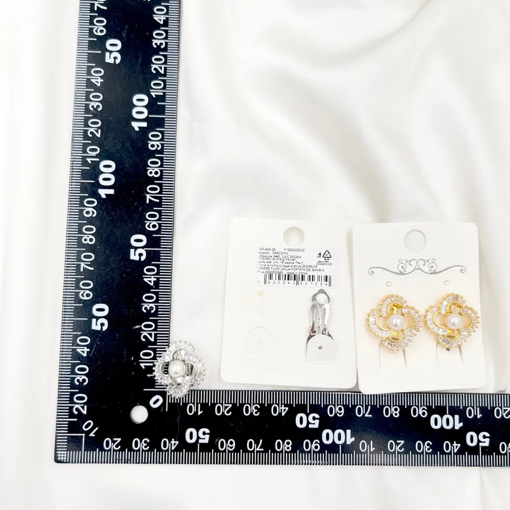 OMK-493-38 Fiore con perla-Orecchini a Clip con Zirconia